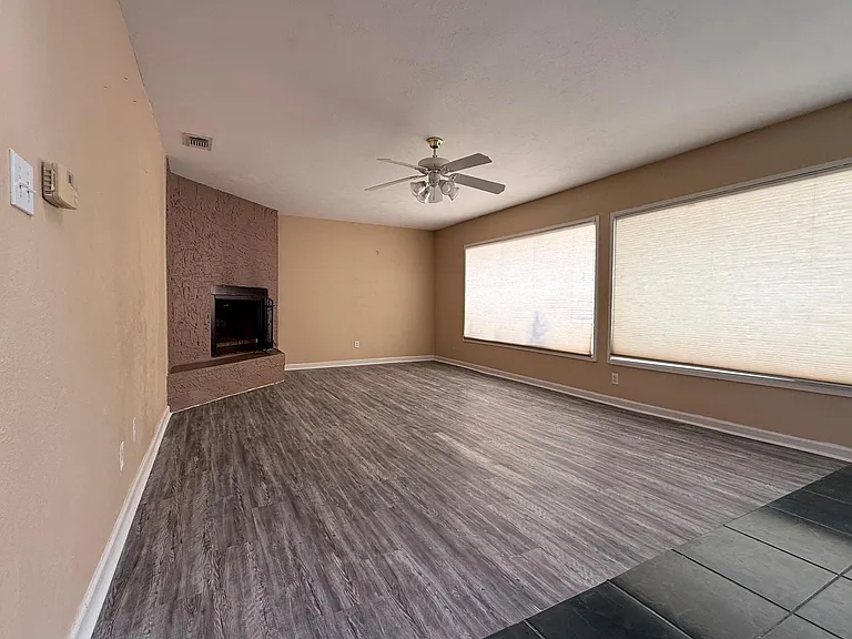 2110 Lariat Trl — Photo 18