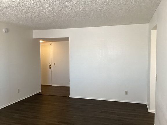 3rd image of 5036 West St #L-8-33