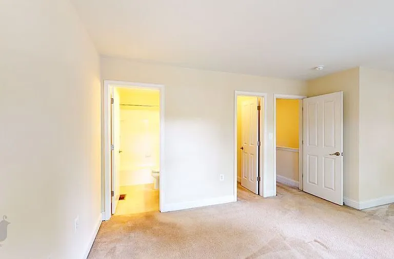 720 Barnes St NE — Photo 45