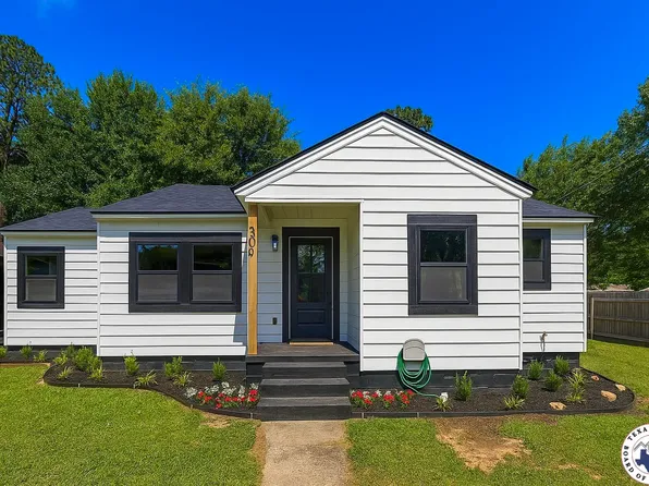 309 N Frost St, New Boston, TX 75570