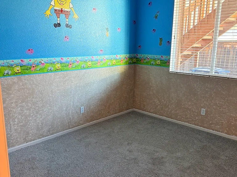 Bedroom 3, first floor. Spongebob theme.