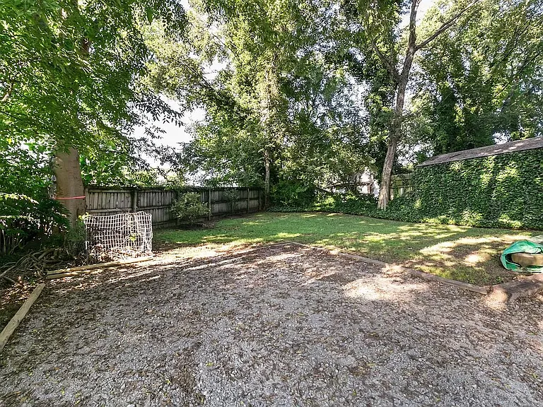 208 Rayon Dr #A — Photo 12