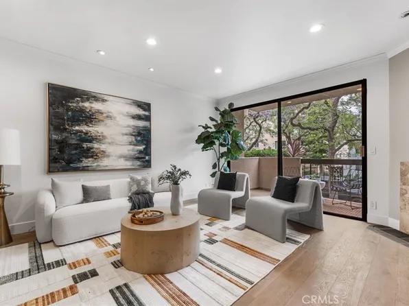 423 N Palm Dr APT 108, Beverly Hills, CA 90210