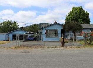 633 Gunnerson Ln, Rio Dell, CA 95562