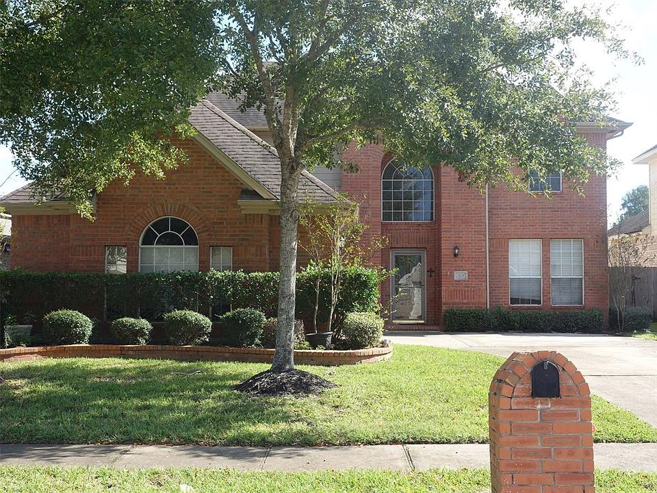 1st image of 2430 Bay Hill Dr