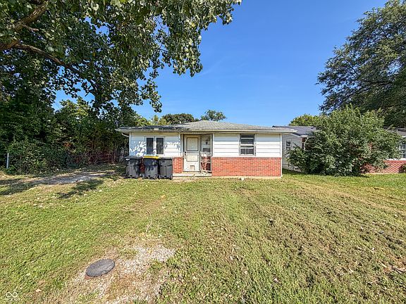5th image of 2826 Walton St