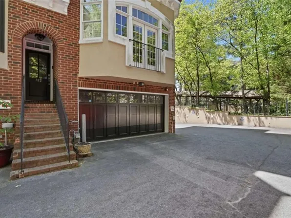 782 Clifton Heights Ln, Atlanta, GA 30329