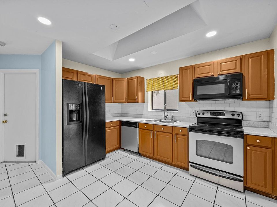 1st image of 6053 Strawberry Fields Way