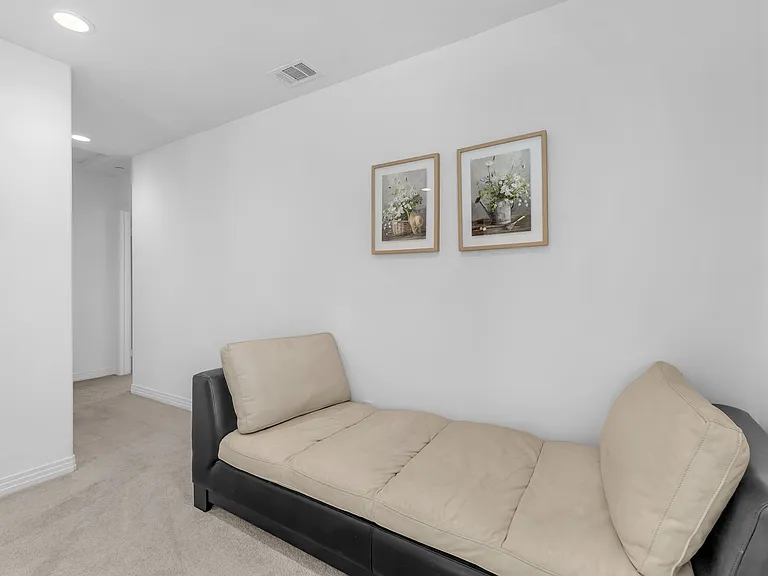 Rosewood Ln — Photo 6