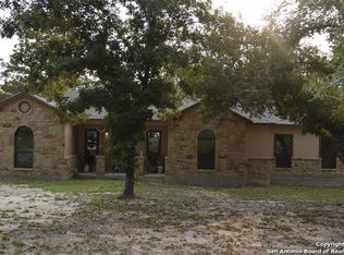 1503 Meadow Gln, Adkins, TX 78101