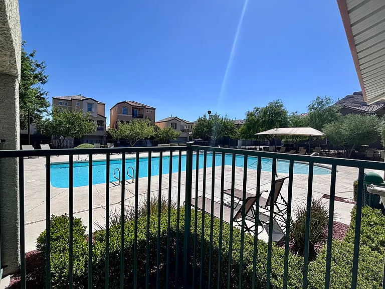 10524 Visibility Ct — Photo 43