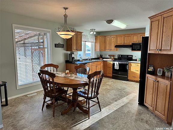 2nd image of 38 Folley Cres
