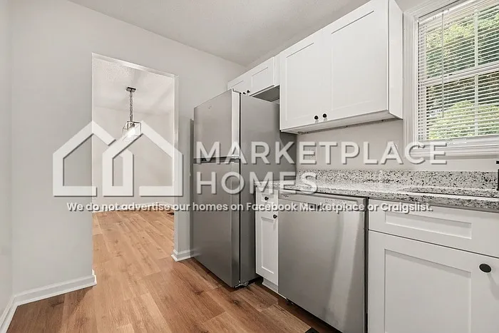 109 Hampton Dr — Photo 9