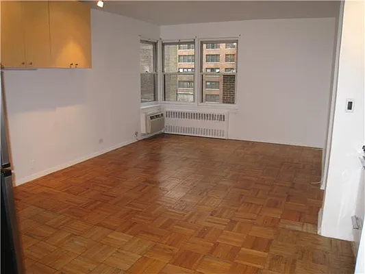 Rented by Platinvm Property Group New York | media 16
