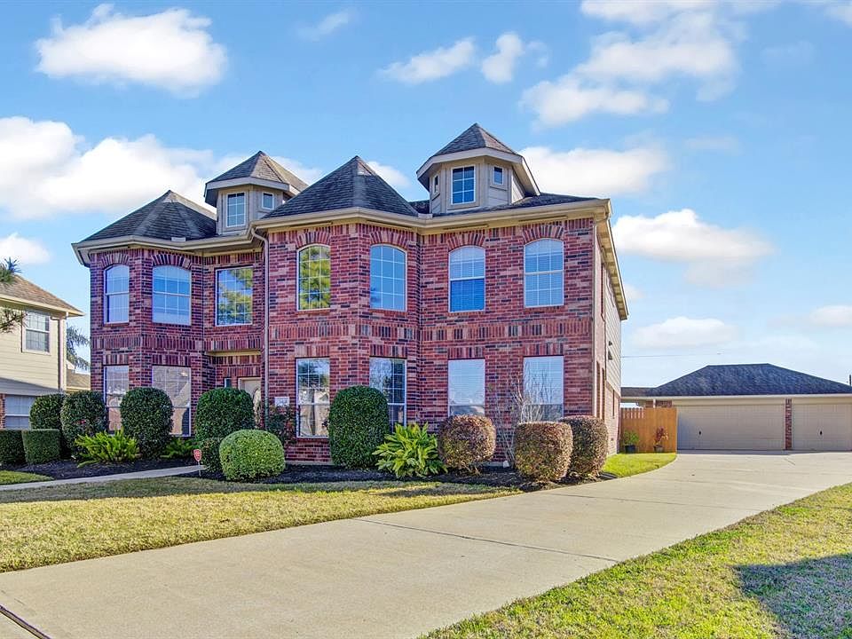 1st image of 3401 Palm Bay Cir