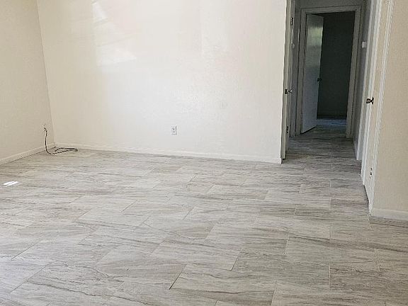 3rd image of 1122 NW 31st Ave