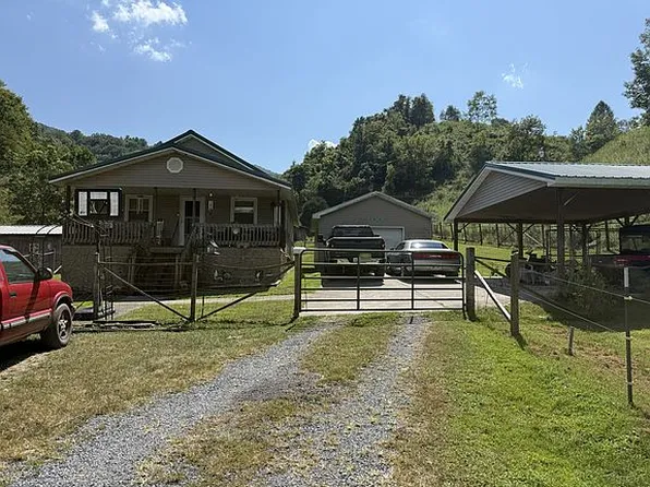 184 Cooper Holw, Hinton, WV 25951