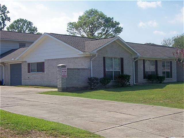 1st image of 17130 Blackhawk Blvd