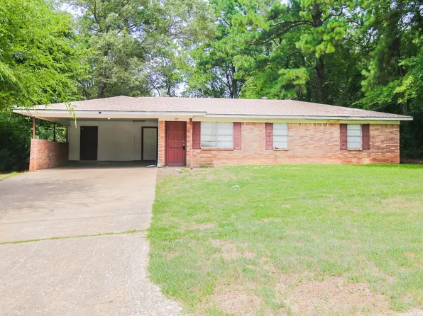1115 Baxley Ln, Longview, TX 75604