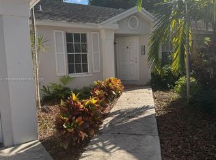 9847 SW 117th Pl, Miami, FL 33186