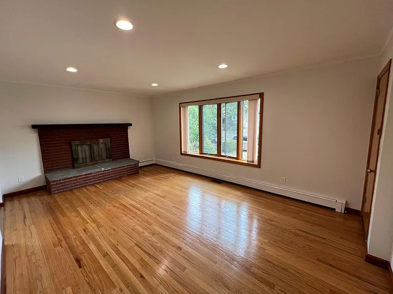 1 Gerry St #1 — Photo 7