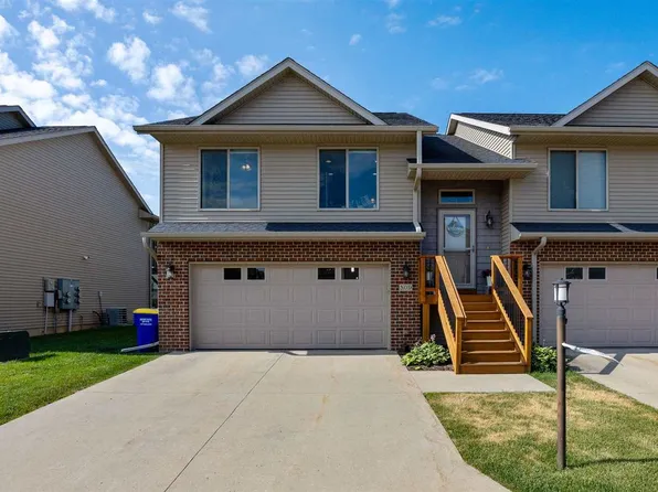 309 Piper Ln, Solon, IA 52333