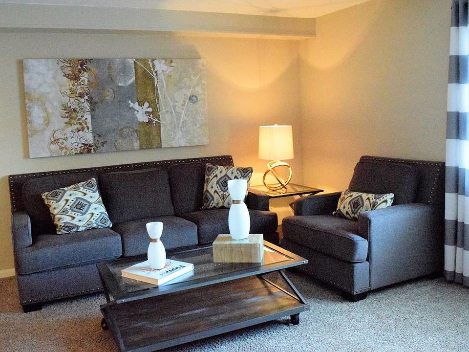 2nd image of 2221 Shadow Valley Rd APT G