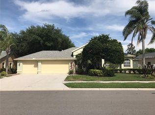 4837 Wilde Pointe Dr, Sarasota, FL 34233