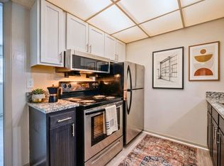 Selwyn Flats, Charlotte, NC 28209