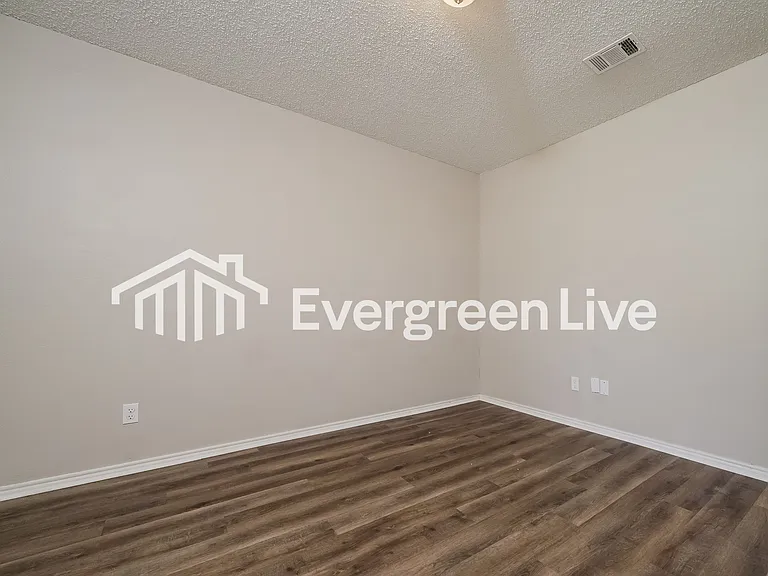 3013 Osceola Dr — Photo 10
