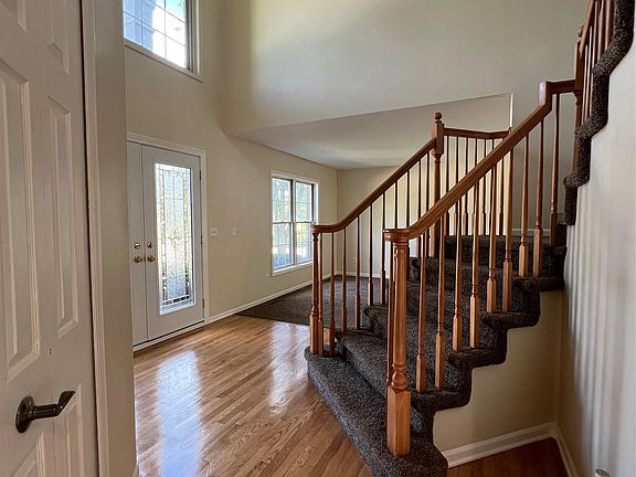 4th image of 45475 Irvine Dr
