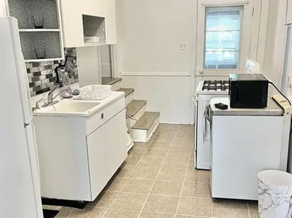 1102 17th Ave, Altoona, PA 16601