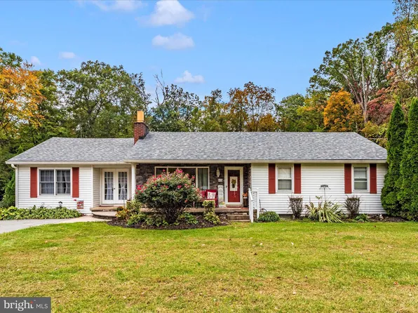 8435 Hemler Rd, Thurmont, MD 21788