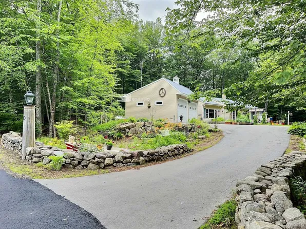 20 Ramblewood Place, Newbury, NH 03255