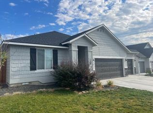 726 W Nannyberry St, Kuna, ID 83634