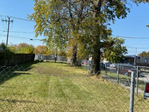 8200 S Emerald Ave, Chicago, IL 60620