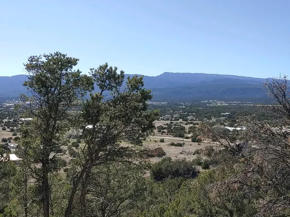 23 Lakeview Dr, Sandia Park, NM 87047