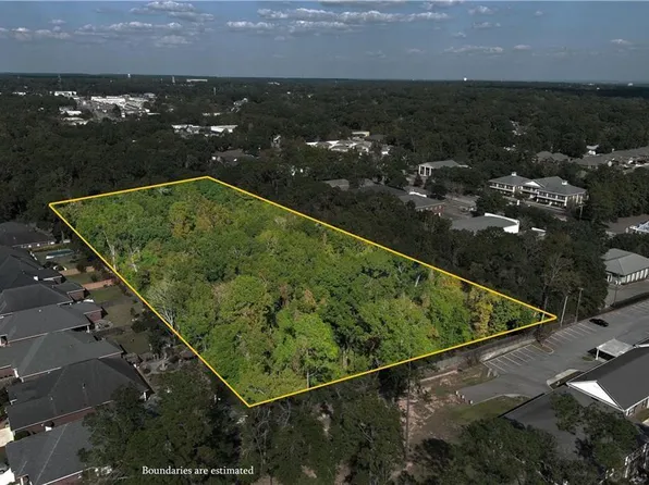 6447 Johnston Ln, Mobile, AL 36695