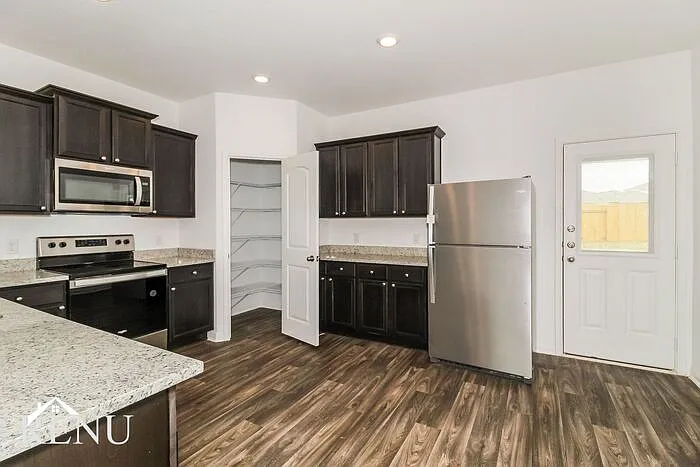 217 Wincanton Ln — Photo 5