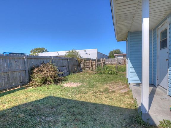 3rd image of 6513 Birmingham St