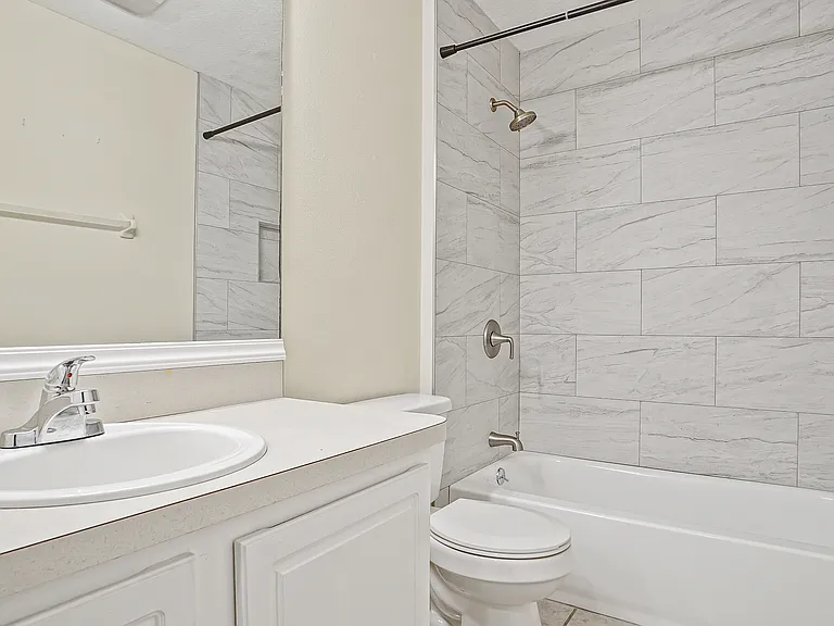 774 Princeton Dr — Photo 22