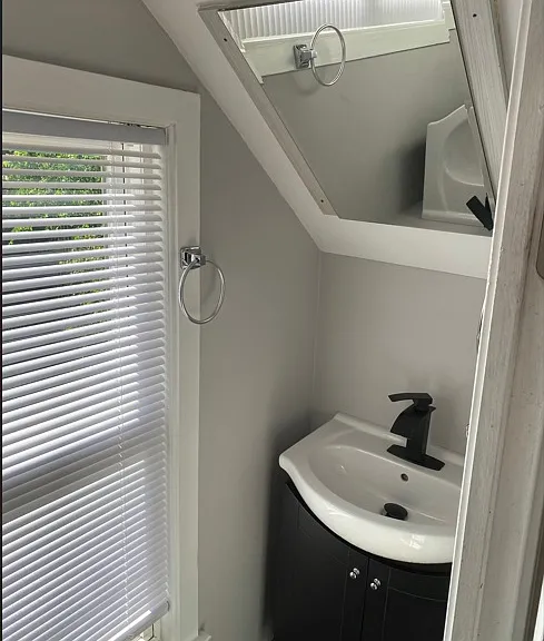 428 Edward Ct — Photo 8