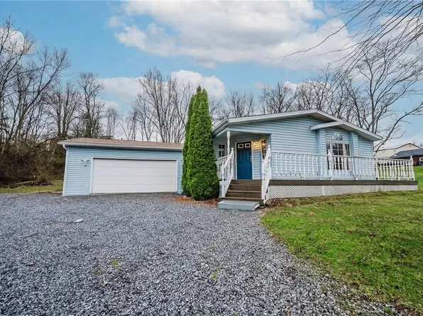 414 Pasture Ln, Johnstown, PA 15909