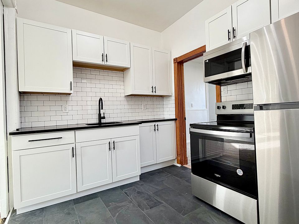 1st image of 124 Magnolia Ave Floor 2
