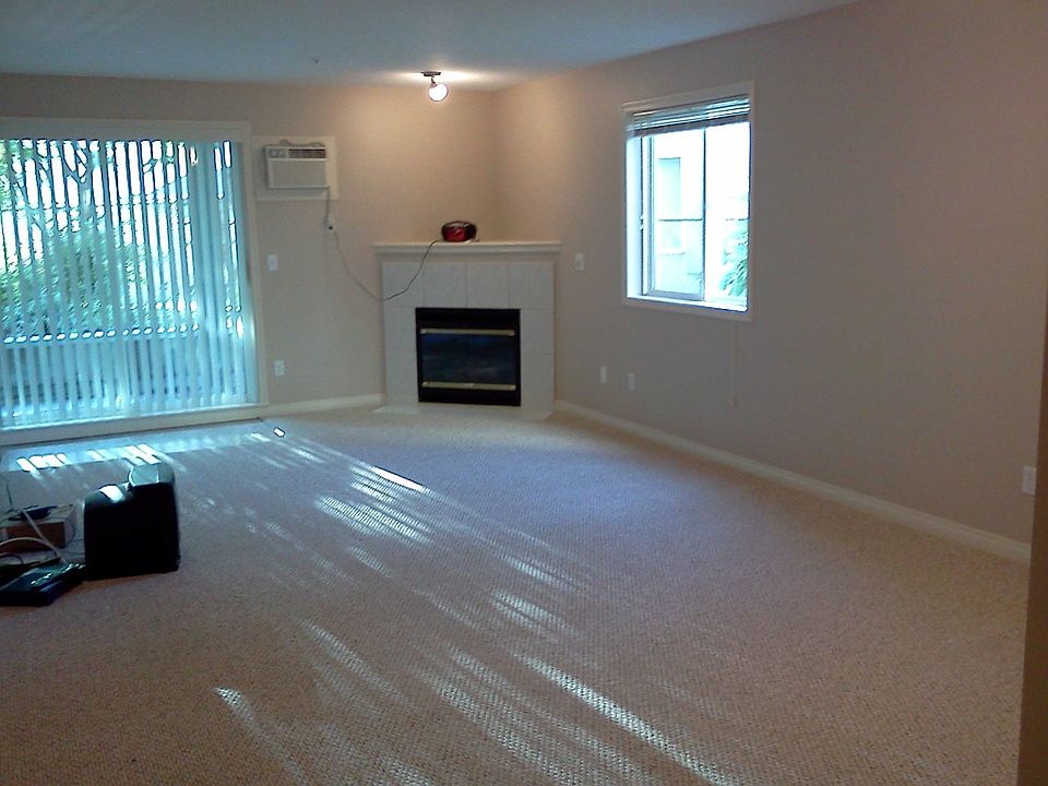 Living Room with Fireplac...