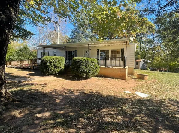 9192 Straightstone Rd, Long Island, VA 24569