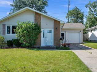 46 Surfside Pkwy, Cheektowaga, NY