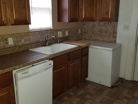 2nd image of 341 Amarillo St