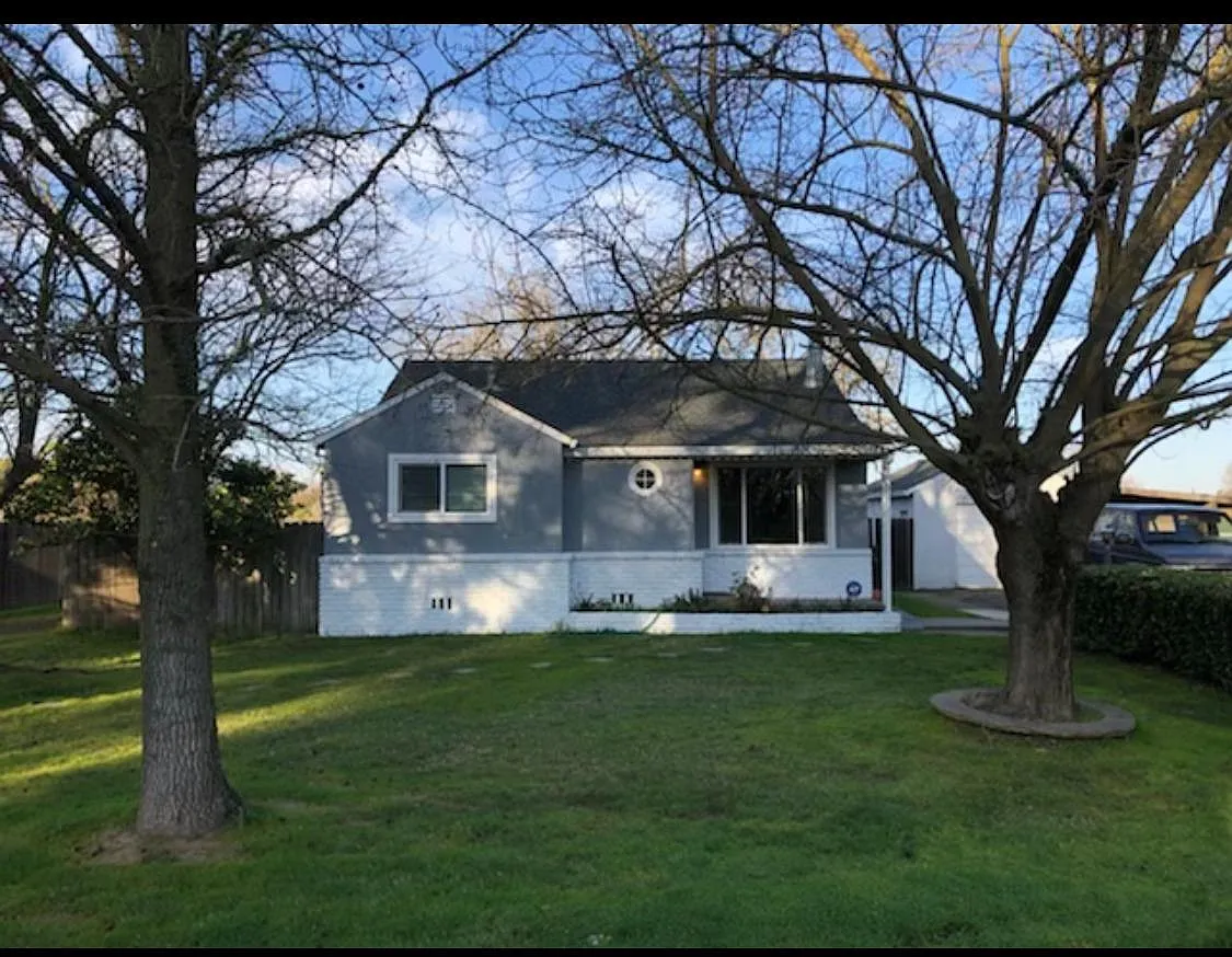 7880 Bradshaw Rd photo 1