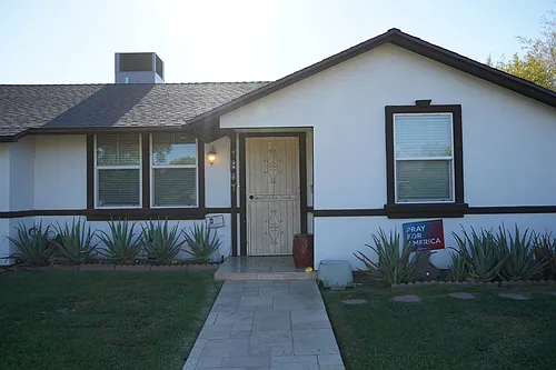 7857 Louise Ave Photo 1